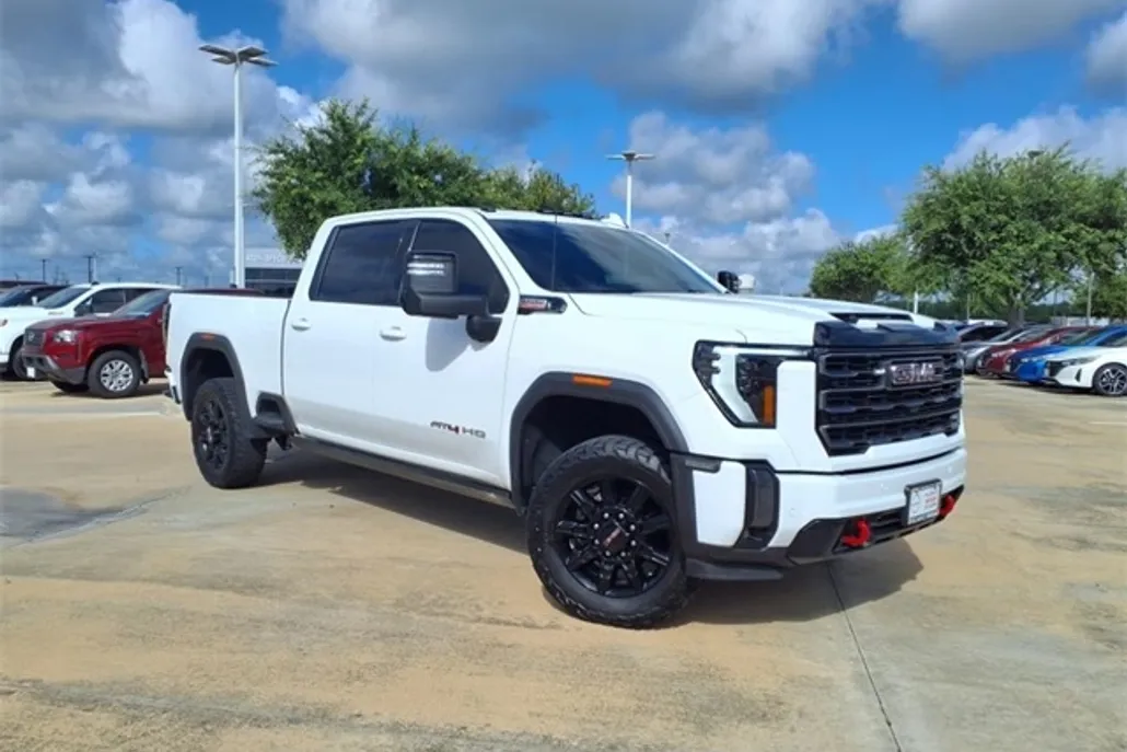 2024 Gmc Sierra HD AT4 photo 1