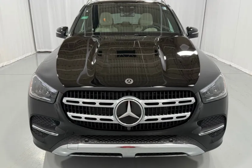 2026 Mercedes Benz GLE 450e 4MATIC photo 1