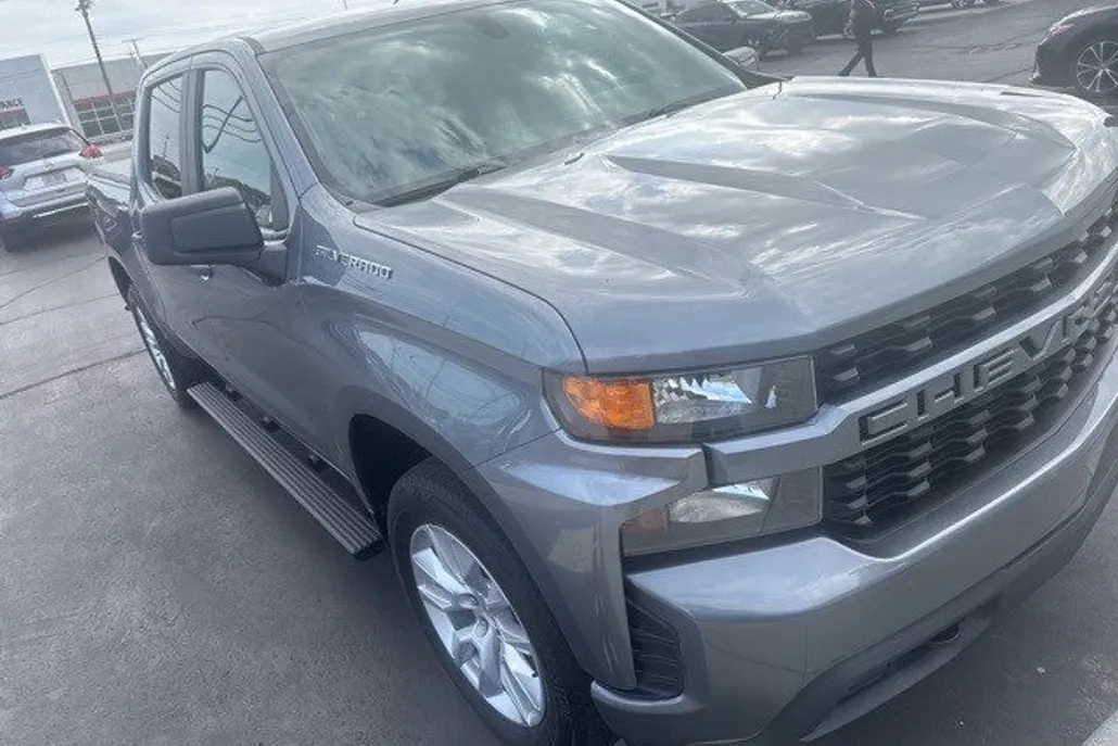 2021 Chevrolet Silverado 1500 Custom photo 1