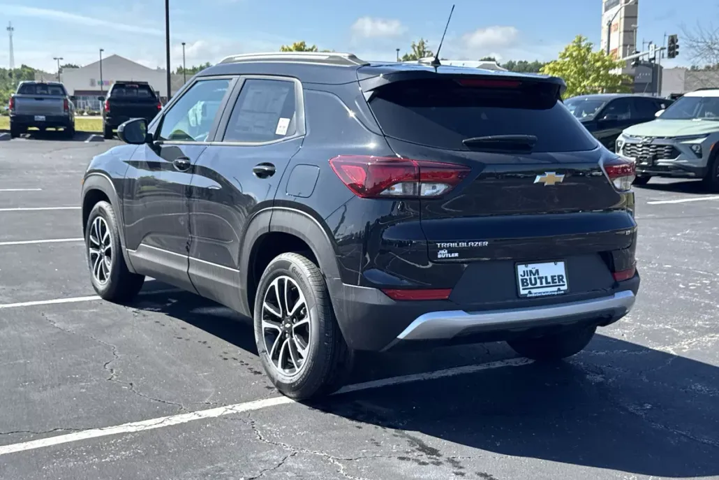 2026 Chevrolet Trailblazer LT photo 1