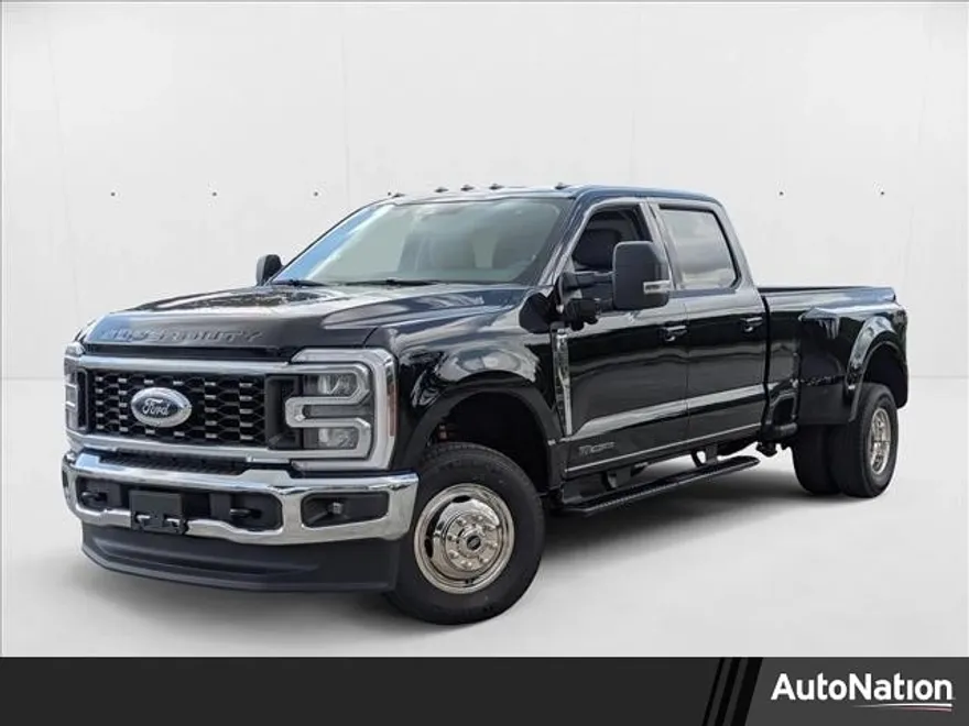 2026 Ford F-350 XLT photo 1