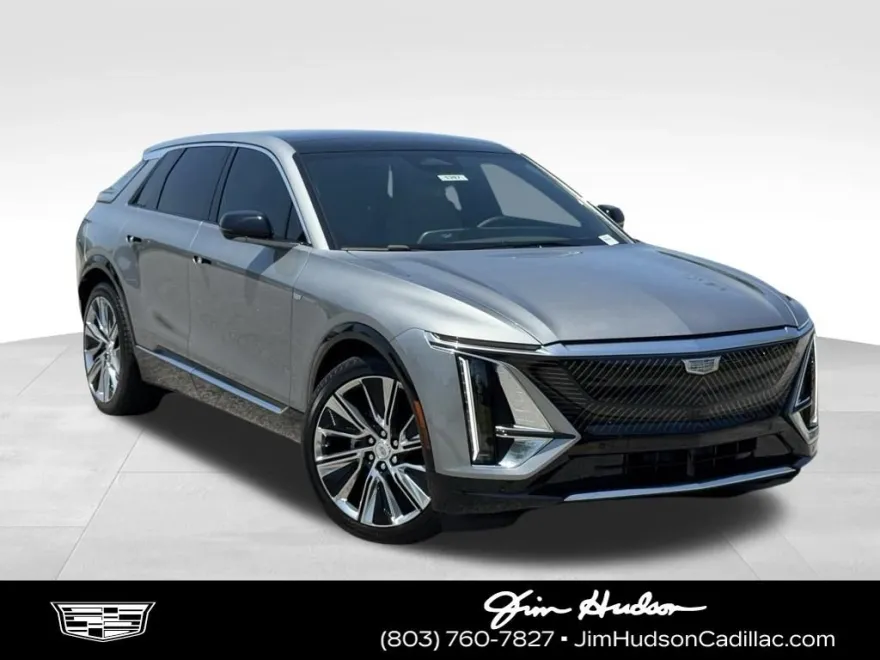 2025 Cadillac Lyriq Luxury photo 1