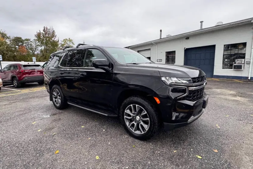 2021 Chevrolet Tahoe LS photo 1
