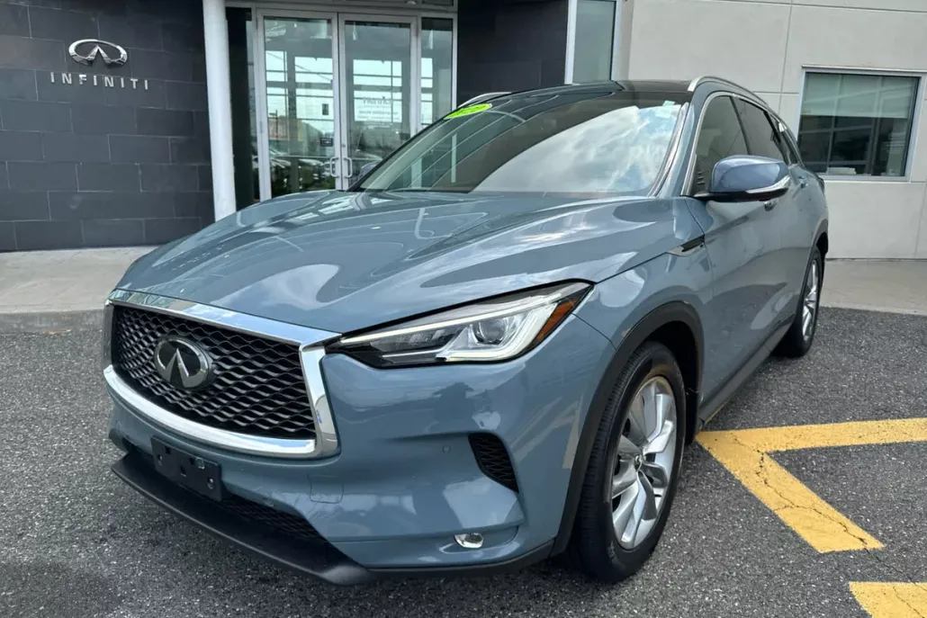 2022 Infiniti QX50 Essential AWD photo 1