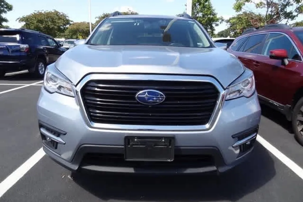 2022 Subaru Ascent Touring photo 1
