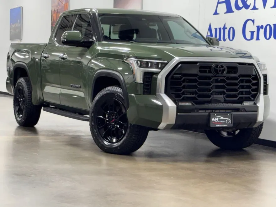 2023 Toyota Tundra Double Cab Limited photo 1