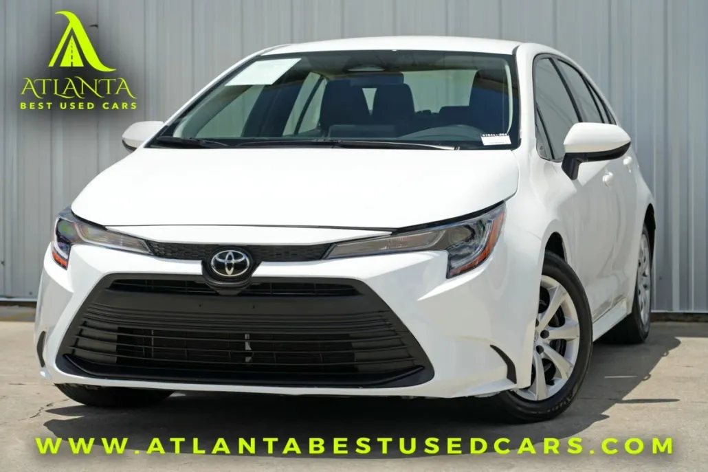 2024 Toyota Corolla LE photo 1