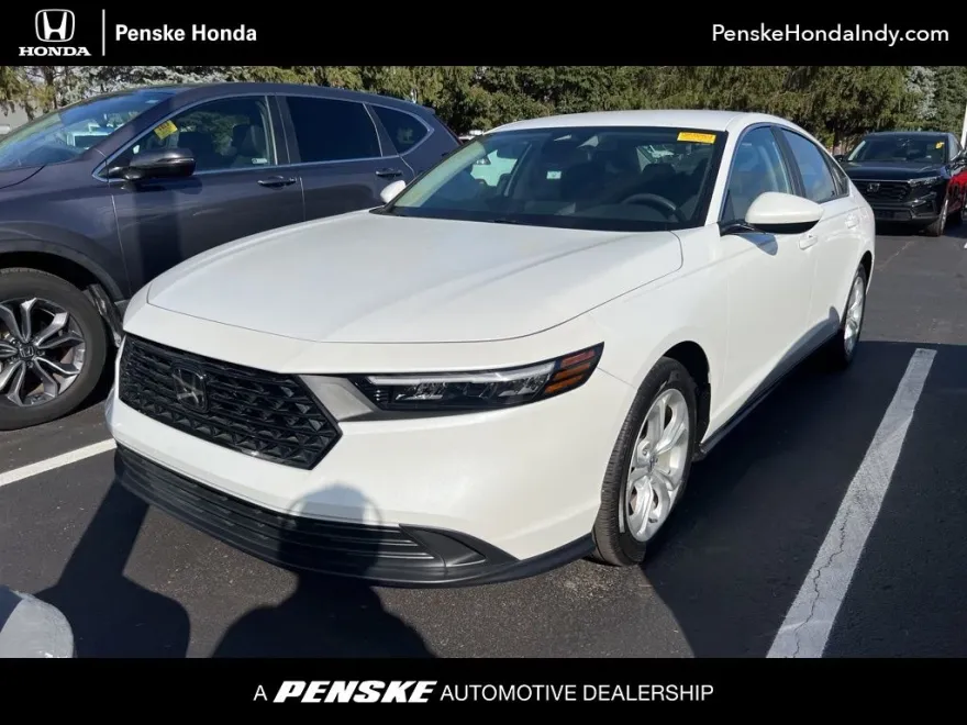 2023 Honda Accord LX photo 1
