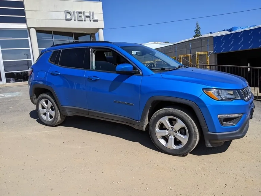 2019 Jeep Compass Latitude photo 1