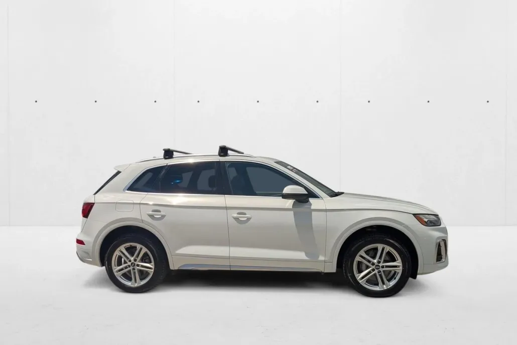2021 Audi Q5 Premium Plus photo 1