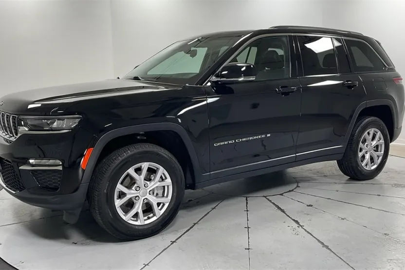 2022 Jeep Grand Cherokee Limited photo 1