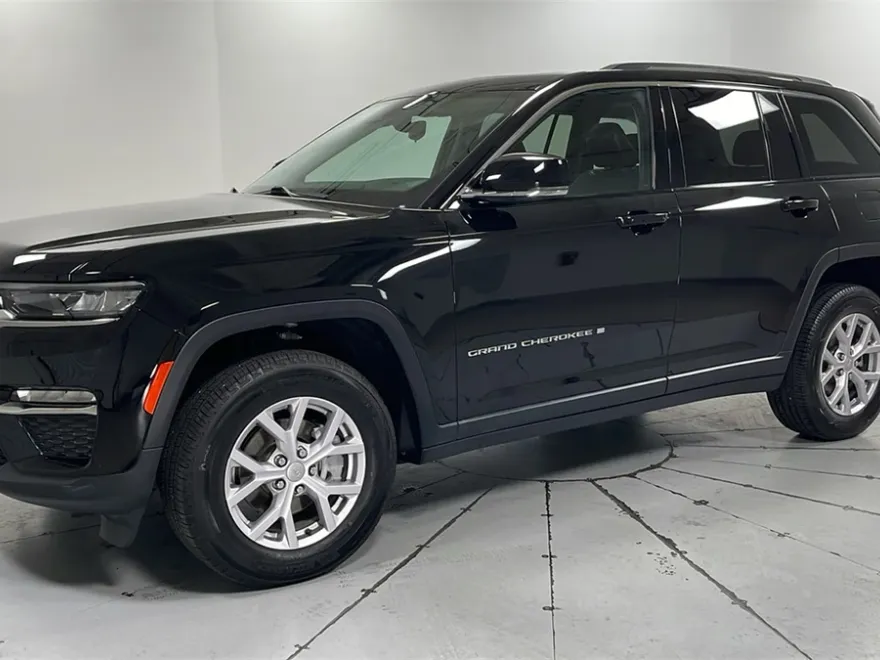 2022 Jeep Grand Cherokee Limited photo 1