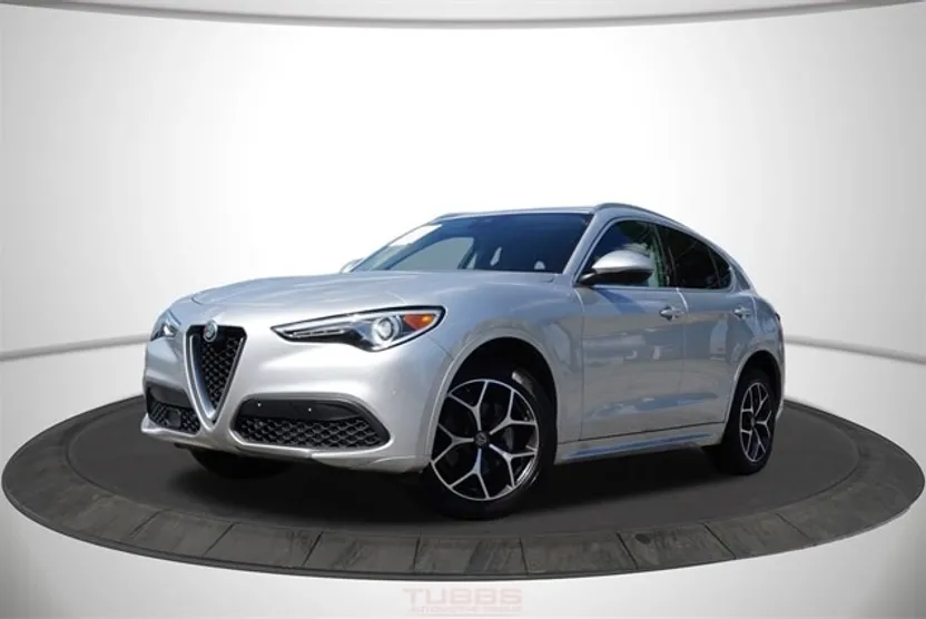 2020 Alfa Romeo Stelvio Ti photo 1