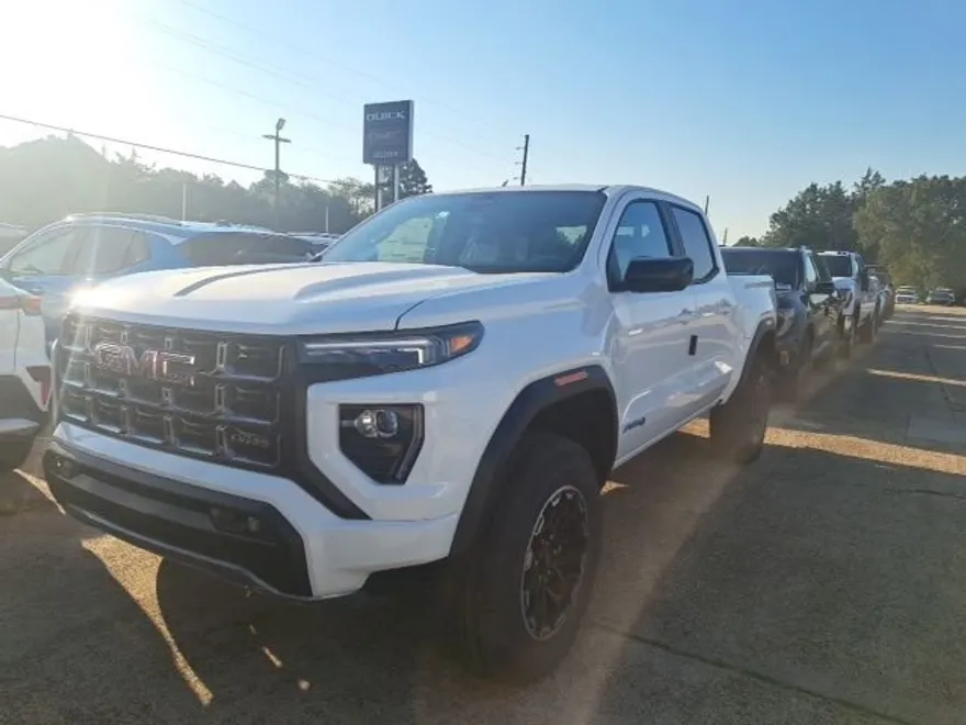 2026 Gmc Canyon AT4 photo 1