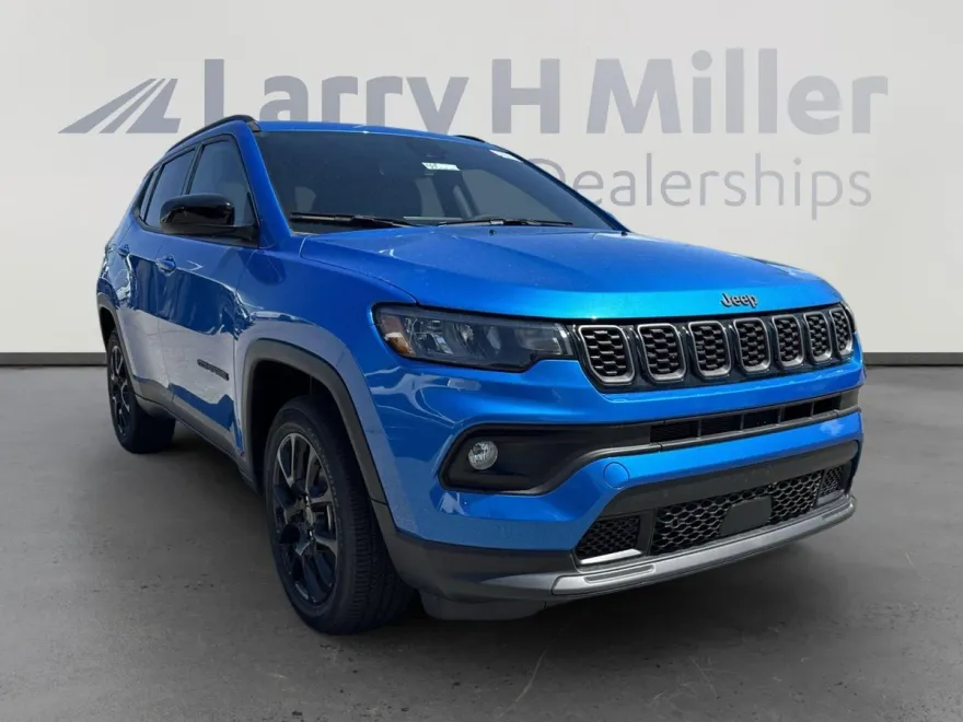 2025 Jeep Compass Latitude photo 1