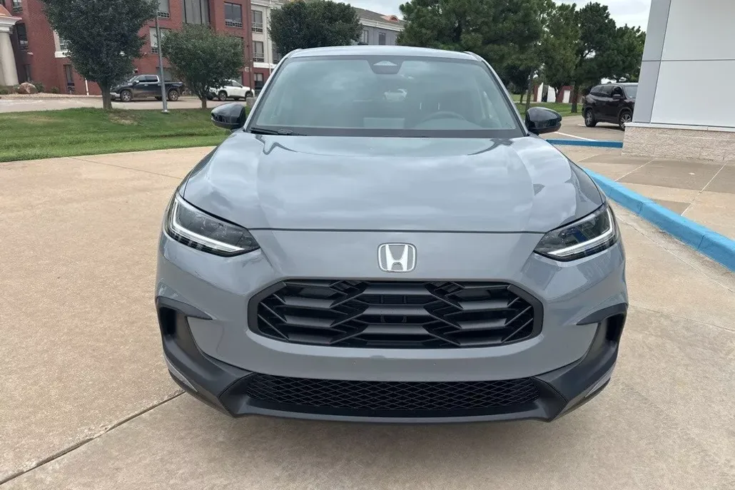 2026 Honda HR-V Sport photo 1