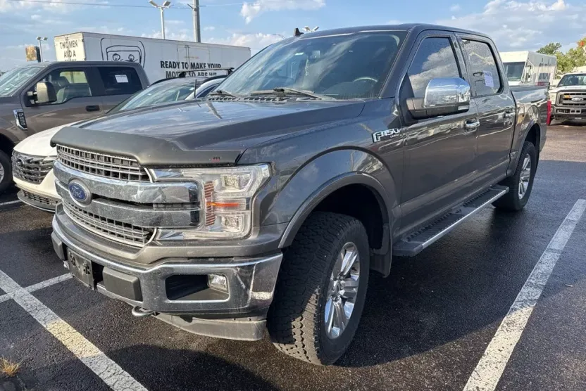 2019 Ford F-150 Lariat photo 1