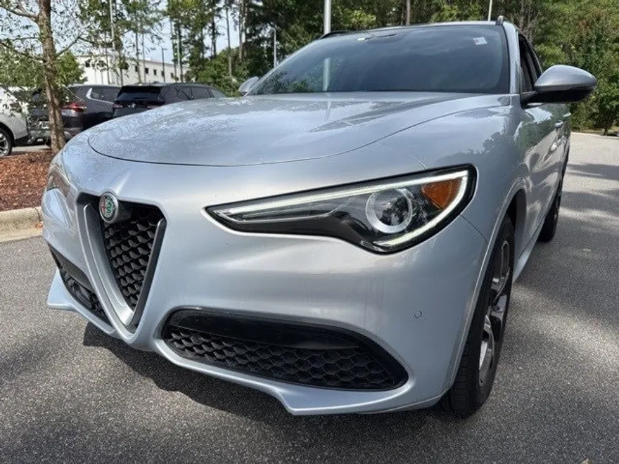 2020 Alfa Romeo Stelvio Ti Sport photo 1