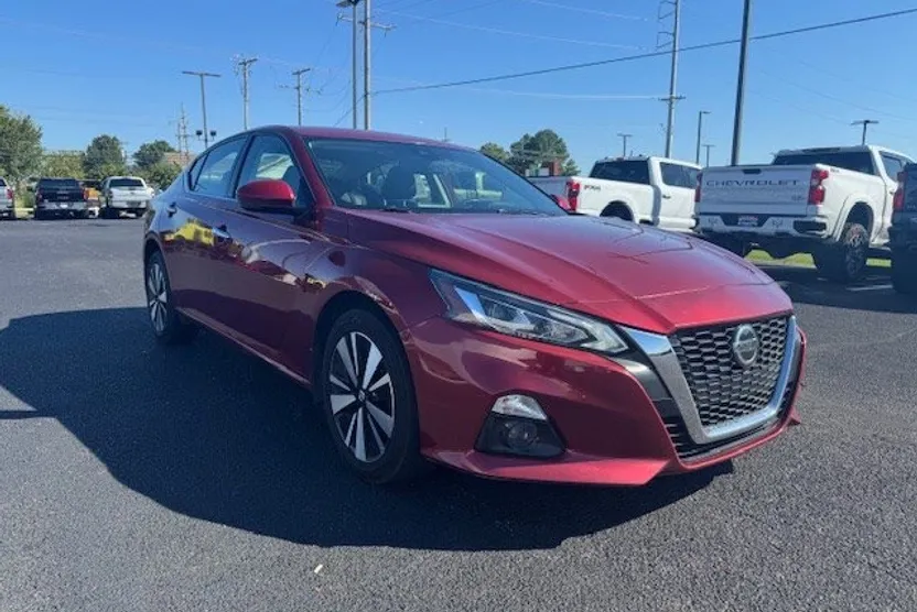 2019 Nissan Altima 2.5 SV photo 1