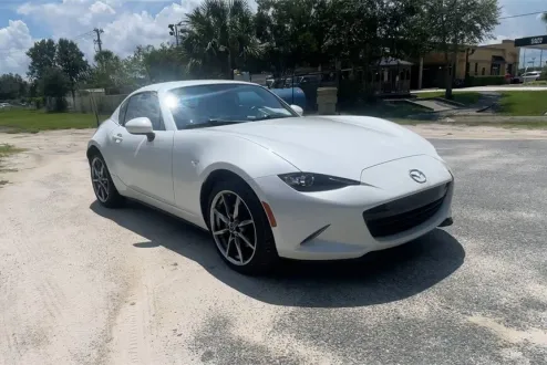 2021 Mazda MX-5 Miata RF Miata Grand Touring photo 2