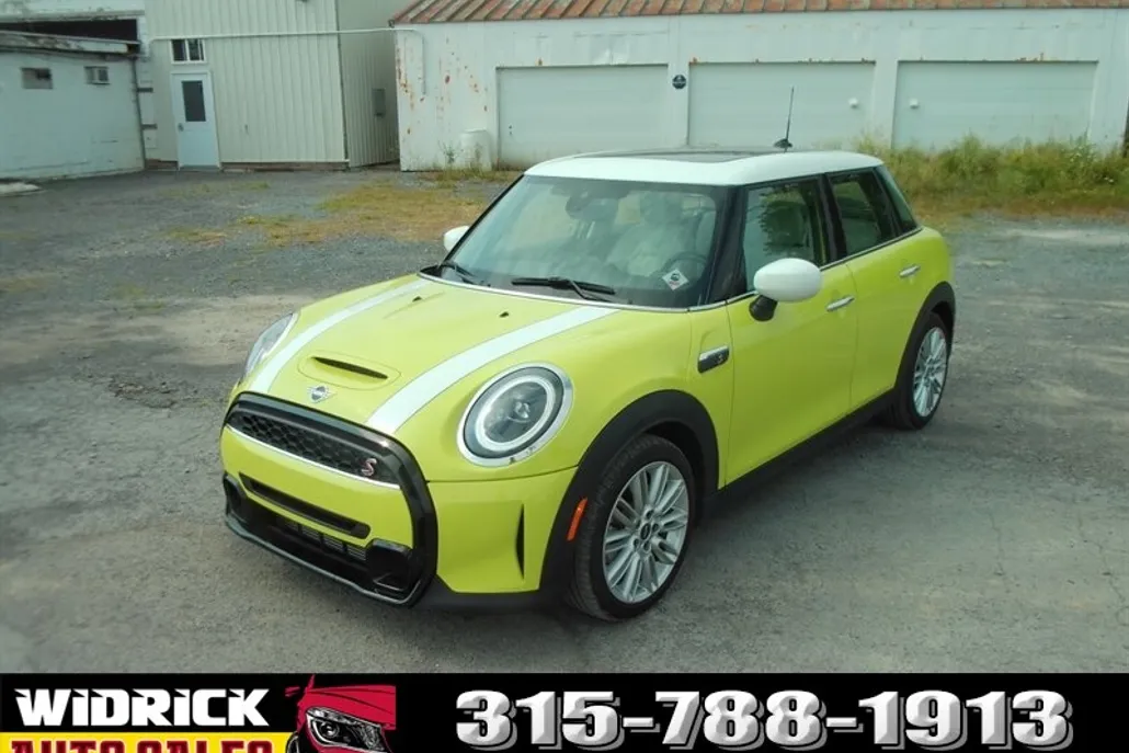 2023 Mini Cooper 4 Door Hardtop S photo 1