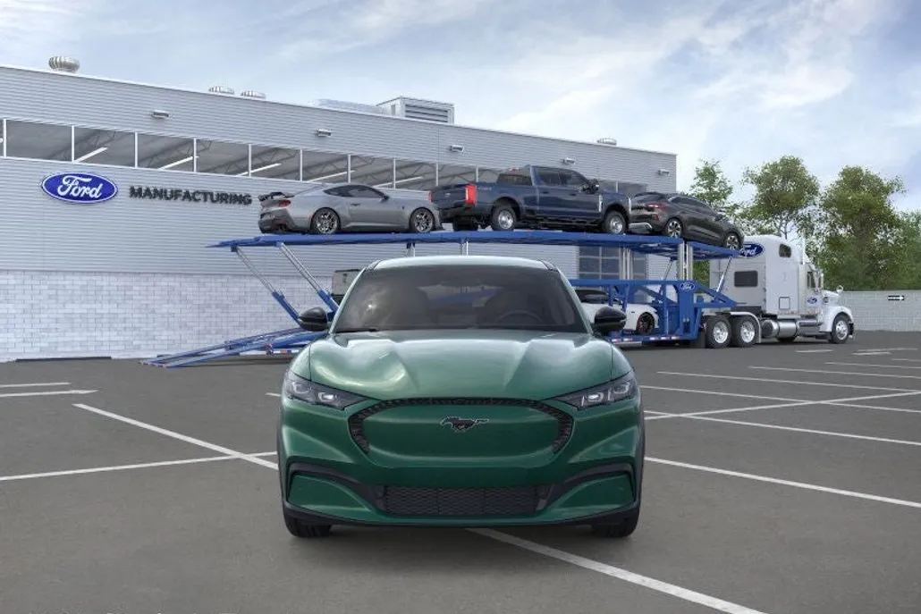 2025 Ford Mustang Mach-E Select photo 1