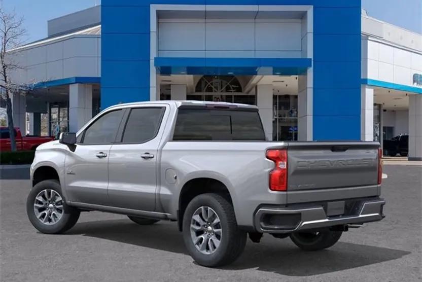 2026 Chevrolet Silverado LT photo 1