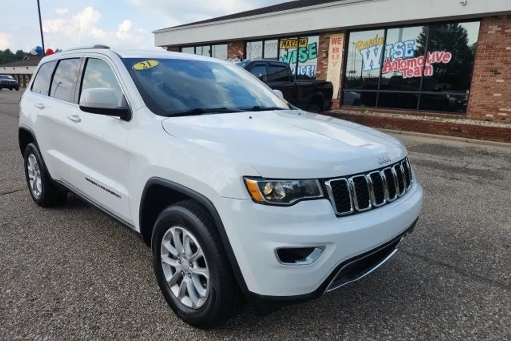 2021 Jeep Grand Cherokee Laredo X photo 1