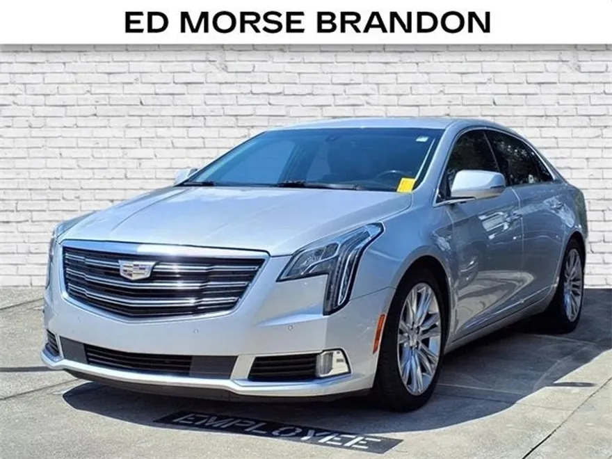 2019 Cadillac XTS Luxury photo 1