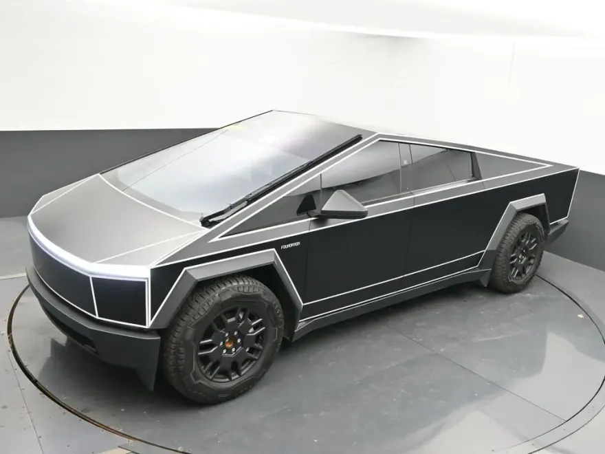 2024 Tesla Cybertruck Cyberbeast photo 27