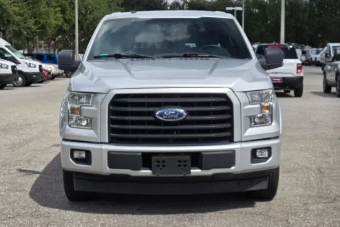 2017 Ford F-150 XLT photo 2