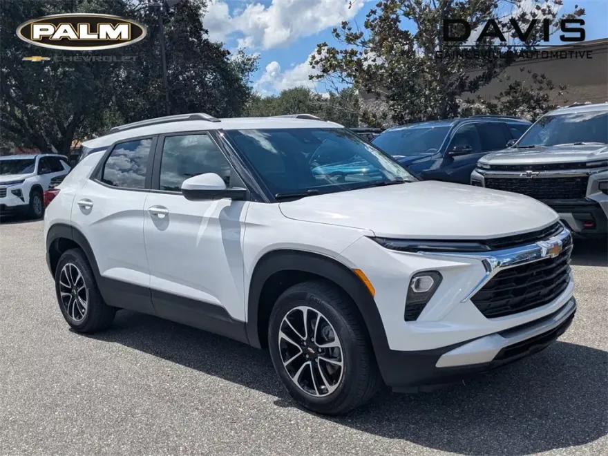 2026 Chevrolet Trailblazer LT photo 1