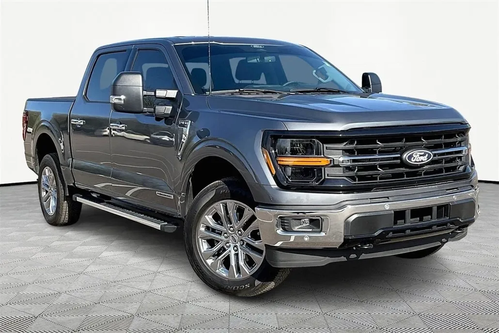 2024 Ford F-150 XLT photo 1