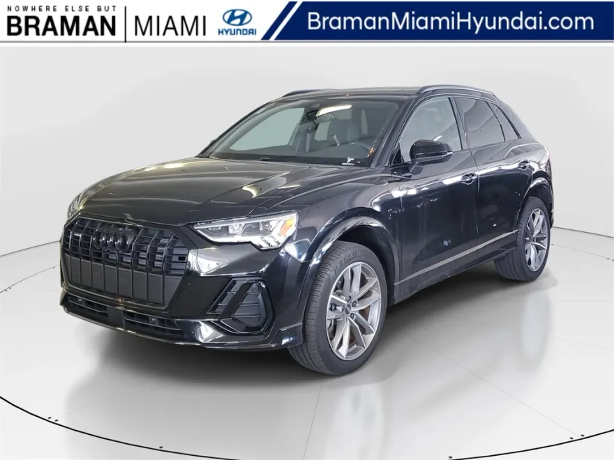 2024 Audi Q3 S line Premium photo 1