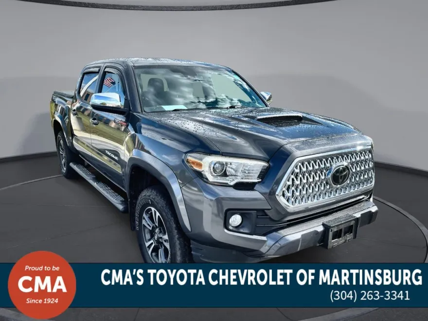 2018 Toyota Tacoma TRD Sport photo 1