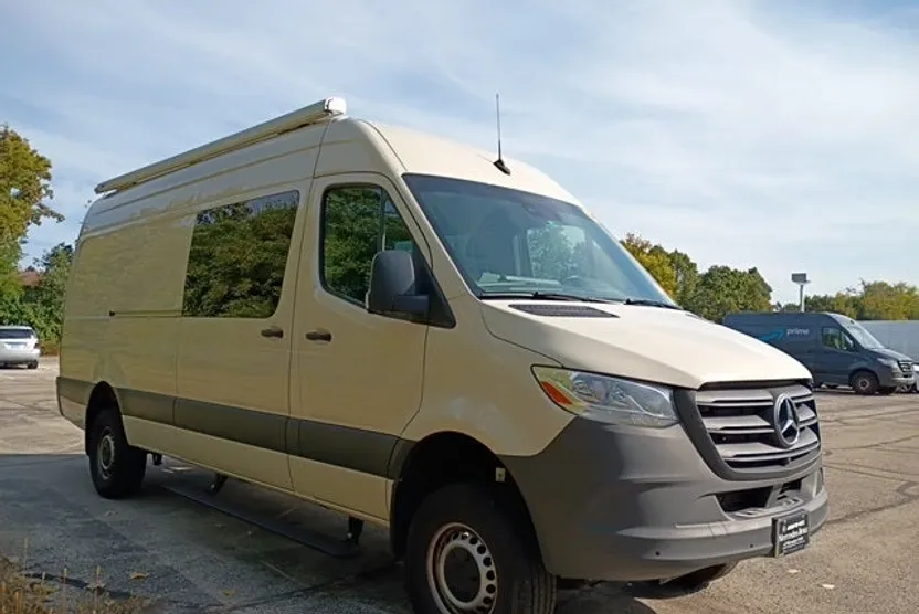 2024 Mercedes Benz Sprinter 2500 170 WB photo 1