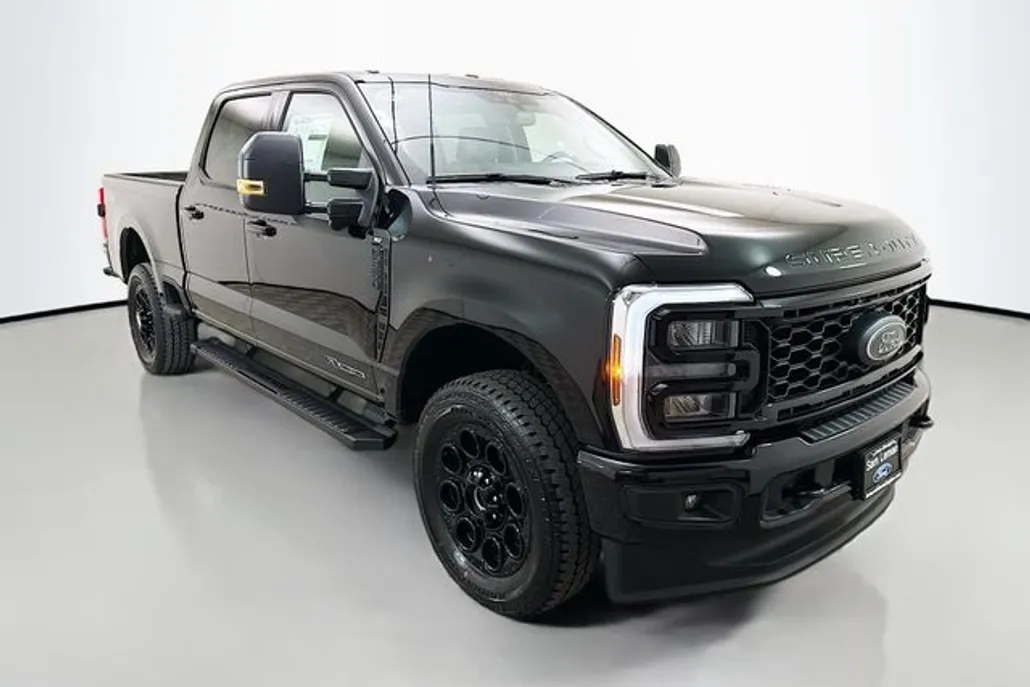 2025 Ford F-350 XLT photo 1