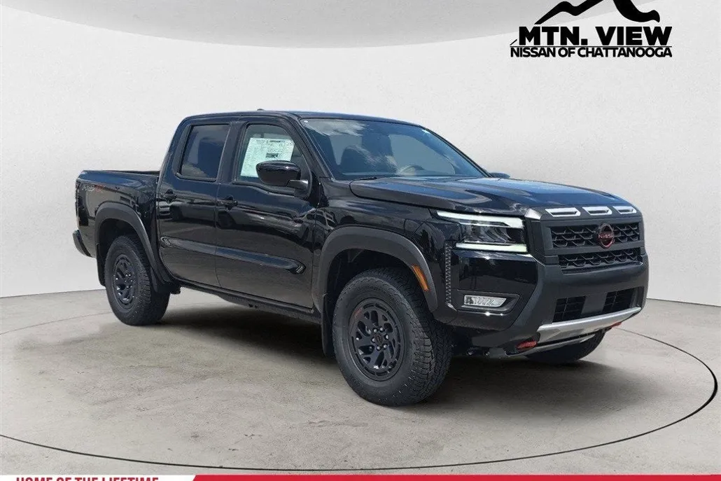 2025 Nissan Frontier PRO-4X photo 1