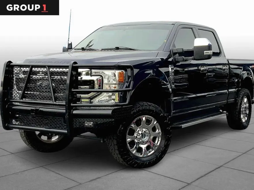 2022 Ford F-250 Lariat photo 1