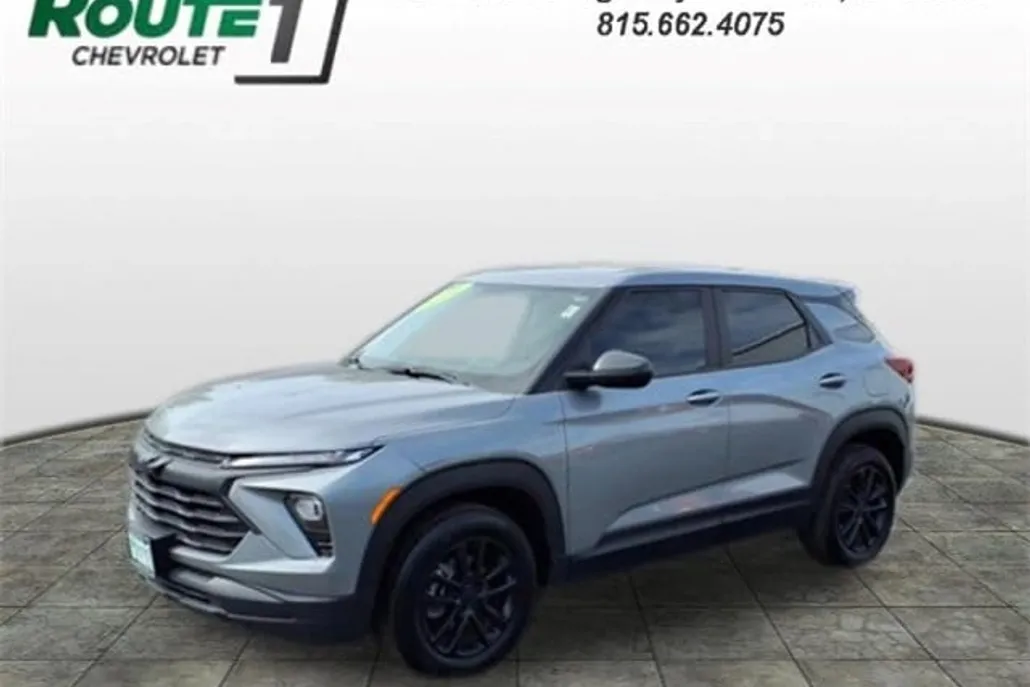 2024 Chevrolet Trailblazer LS photo 1