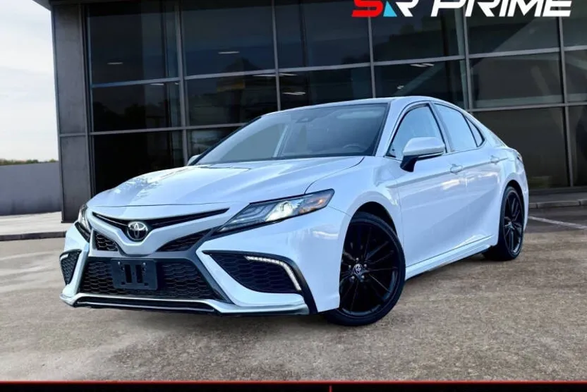 2023 Toyota Camry XSE photo 1