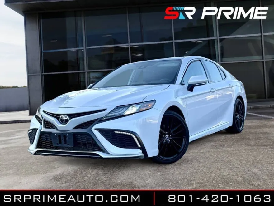 2023 Toyota Camry XSE photo 1
