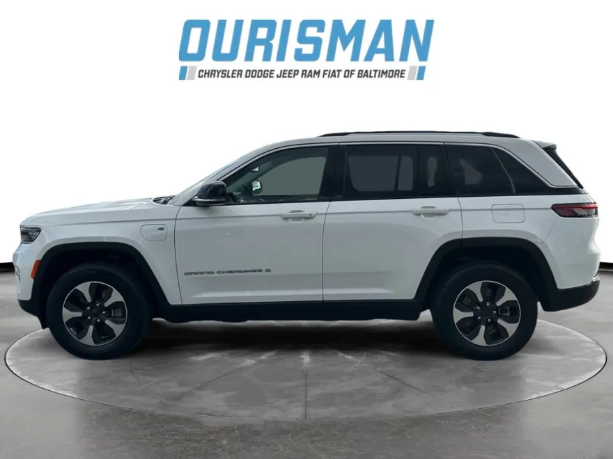 2023 Jeep Grand Cherokee 4xe photo 1