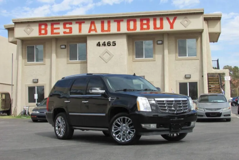2009 Cadillac Escalade Luxury photo 1