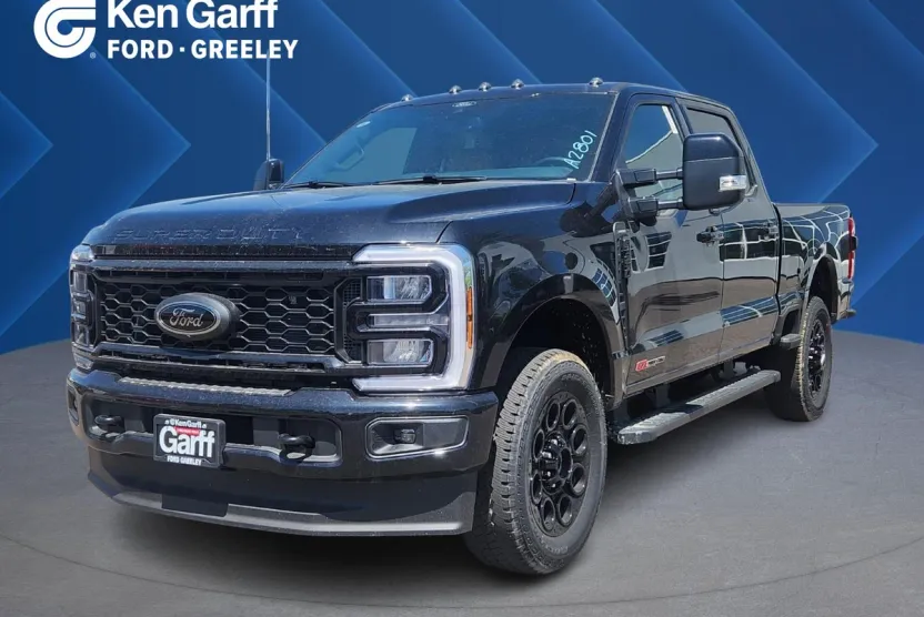 2025 Ford F-350 Lariat photo 1