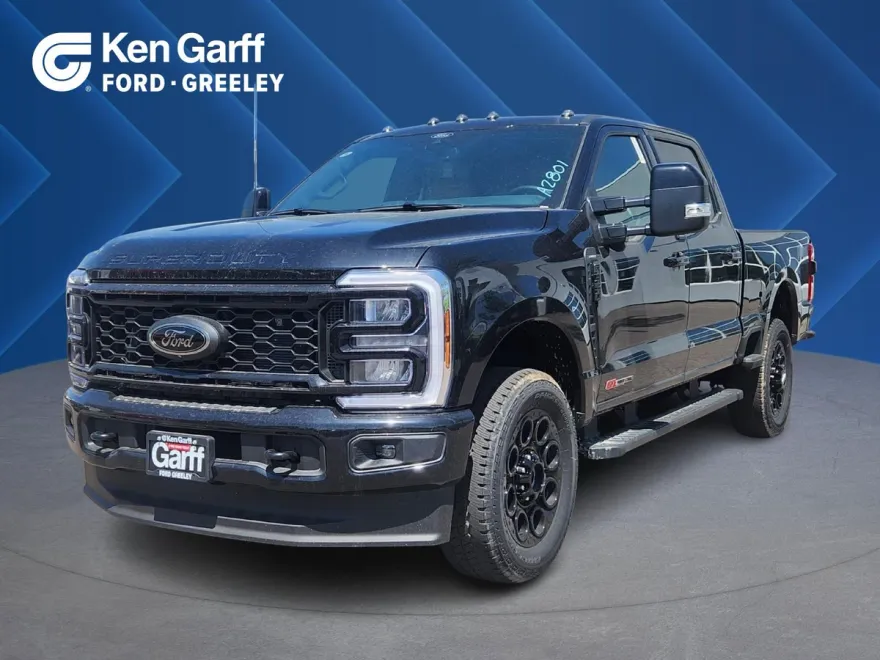 2025 Ford F-350 Lariat photo 1