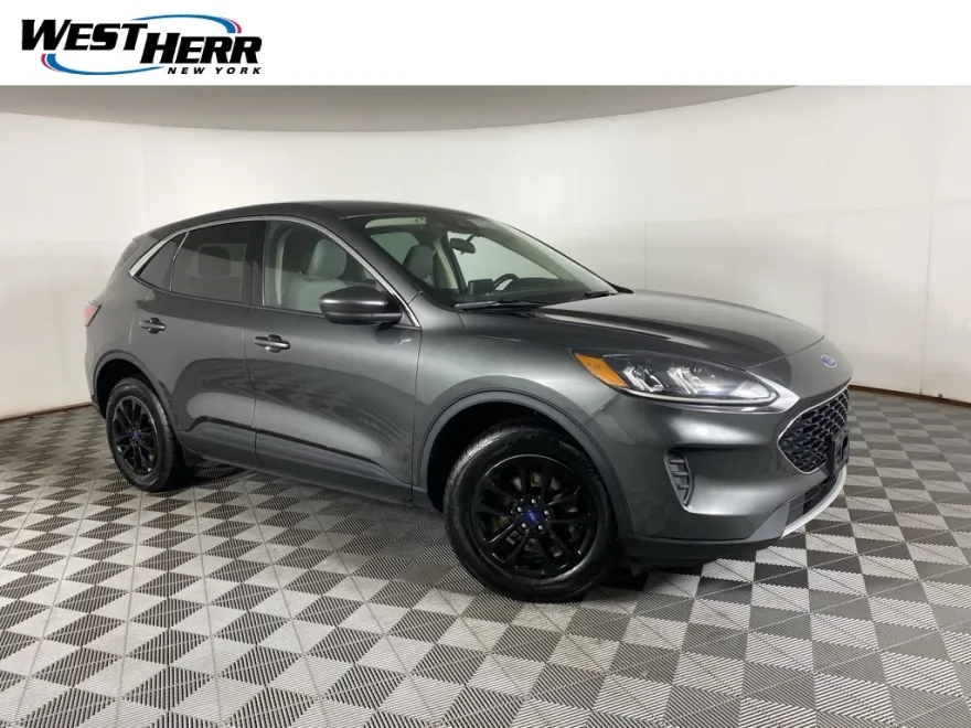 2020 Ford Escape SE photo 1