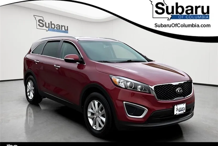2017 Kia Sorento LX photo 1