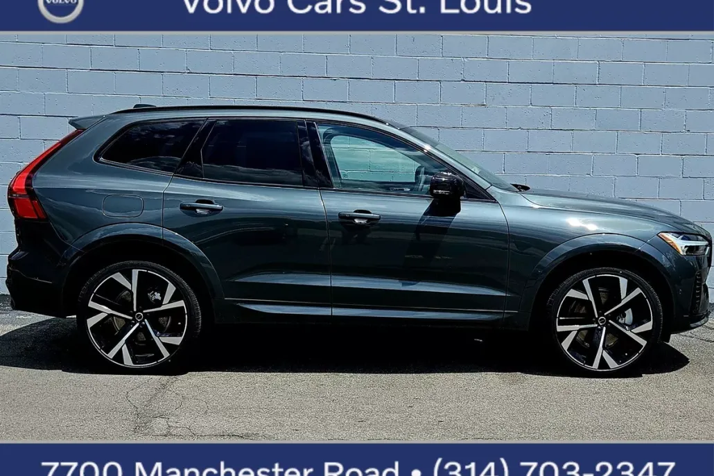 2026 Volvo XC60 Hybrid T8 photo 1