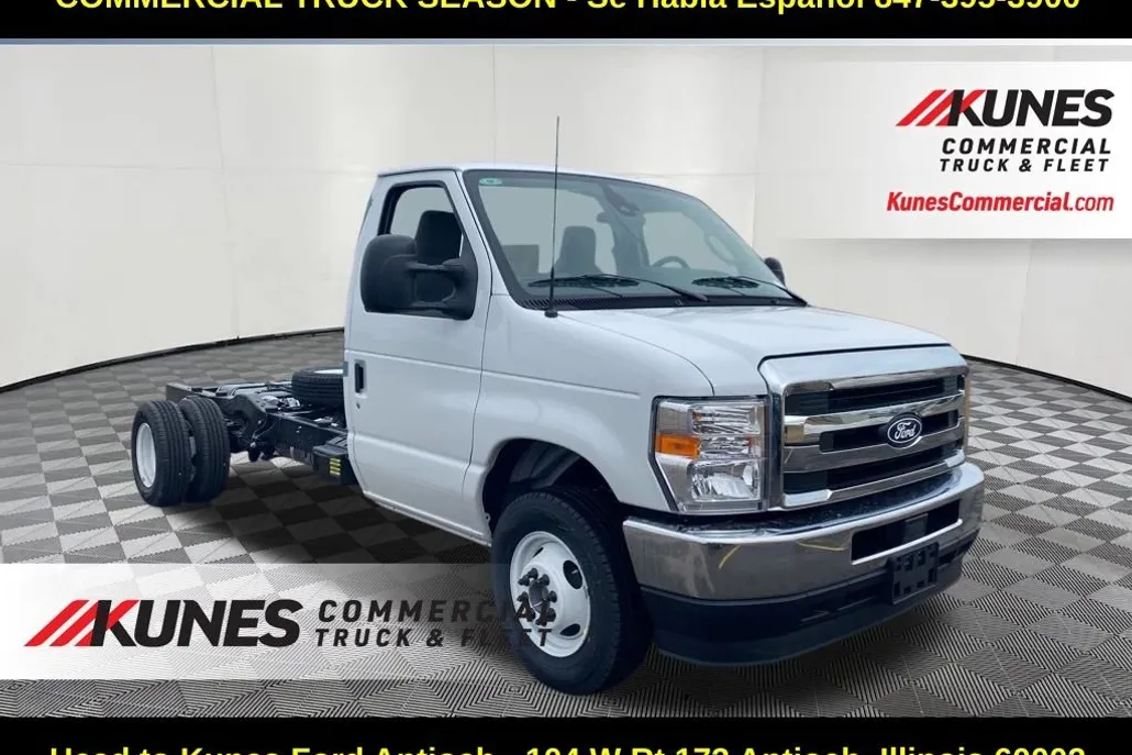 2026 Ford E-350 Base photo 1